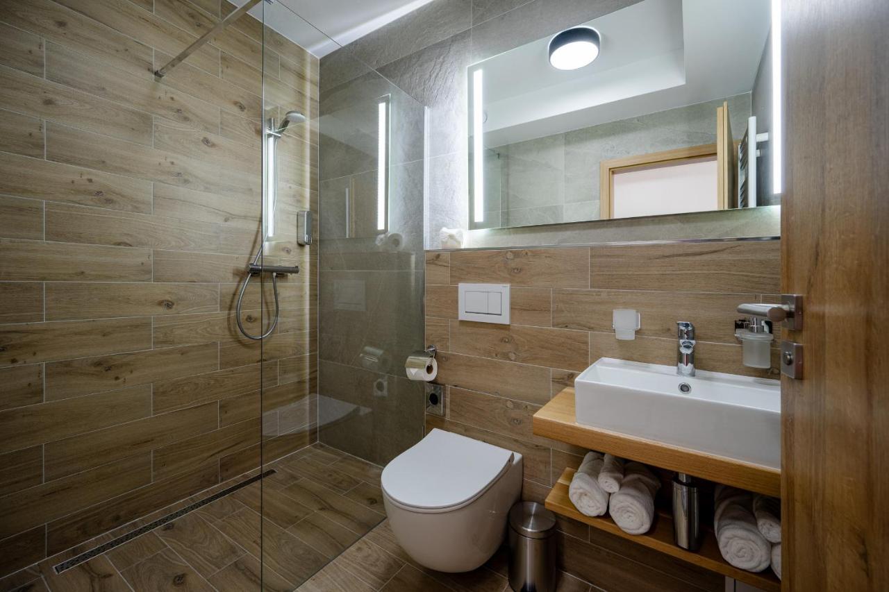 Berg Liptov Hotel Liptovský Mikuláš Екстериор снимка