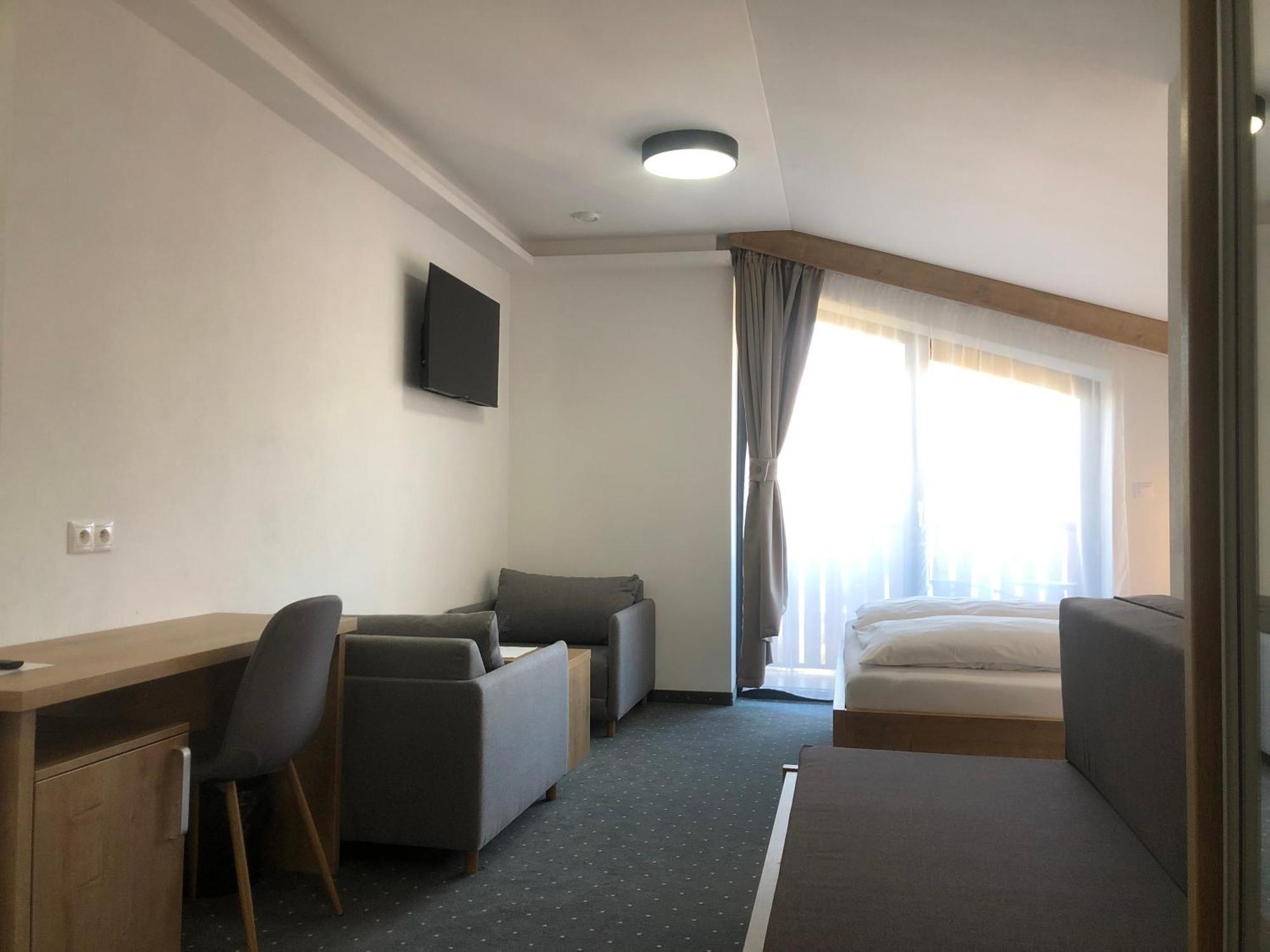 Berg Liptov Hotel Liptovský Mikuláš Екстериор снимка
