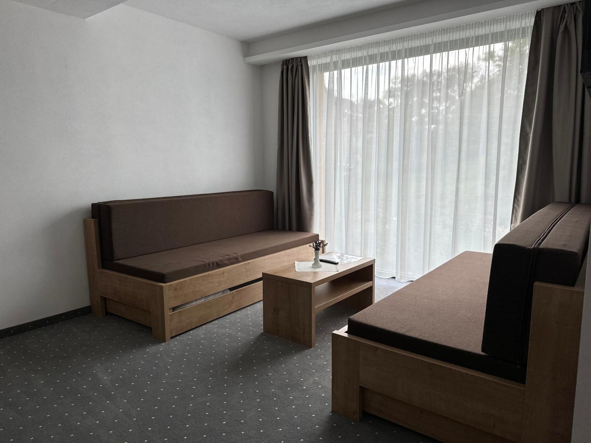 Berg Liptov Hotel Liptovský Mikuláš Екстериор снимка