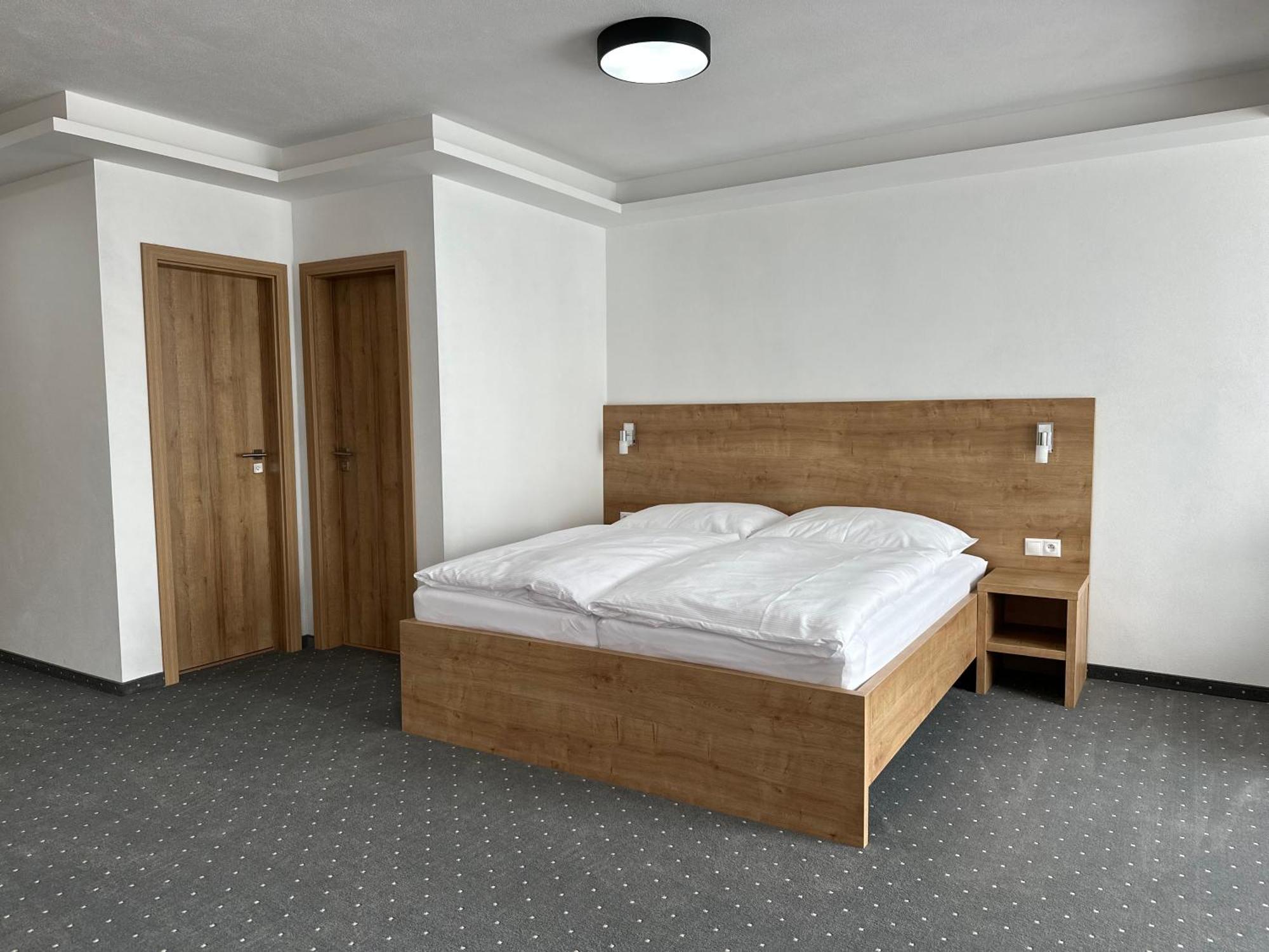 Berg Liptov Hotel Liptovský Mikuláš Екстериор снимка