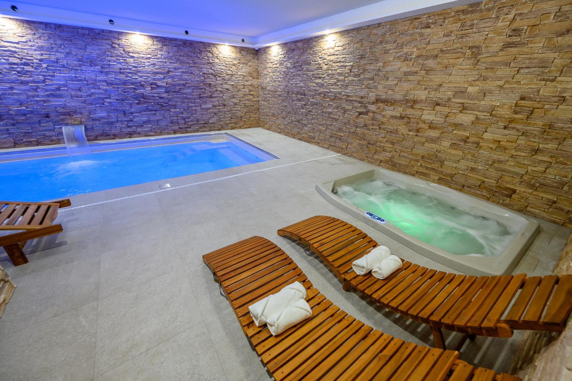 Berg Liptov Hotel Liptovský Mikuláš Екстериор снимка
